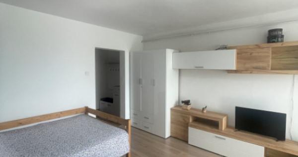Oportunitate! Garsoniera de vanzare, 28 mp, balcon 6 mp, eta