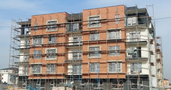 Apartamente 2 camere si Garsoniere. Direct Dezvoltator. Dobroesti