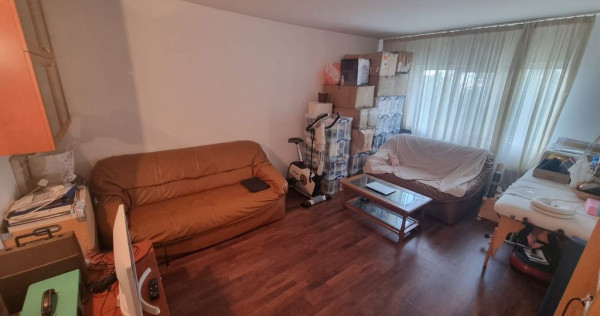 Faleza nord-apartament 4 camere decomandat cu gaze