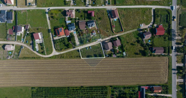 De vânzare teren intravilan Bod 828 mp cu autorizație d...