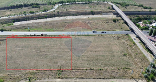 Teren Mărășești / Drumul E85