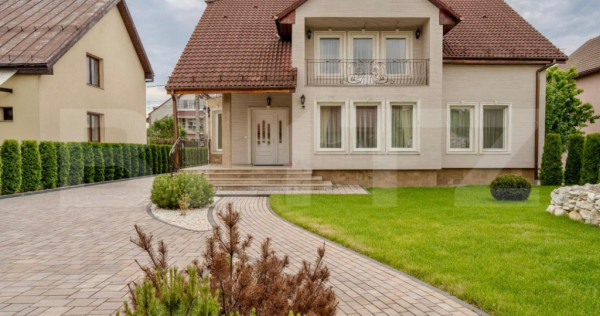 Vila spațioasă D+P+E la intrare &icirc;n Unirea &ndash; confort și