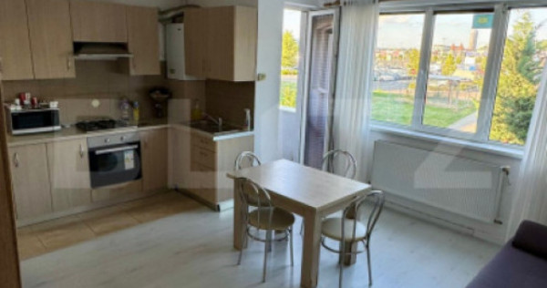 Apartament de vanzare, 3 camere, parcare, zona Vivo