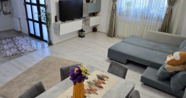 Casa P+ M cu placa intre etaje la cheie ,teren 340 mp