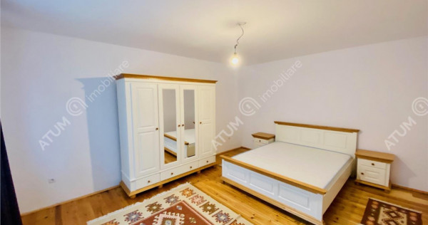 Casa renovata cu 2 camere si curte libera de 118 mp in zona