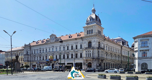 Apartament unic cu 2 camere in Palatul Neumann