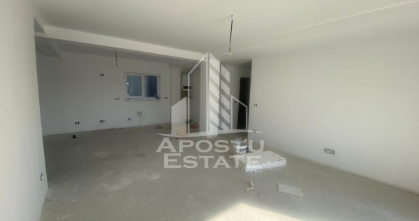 Apartament 3 camere cu poziție excelentă