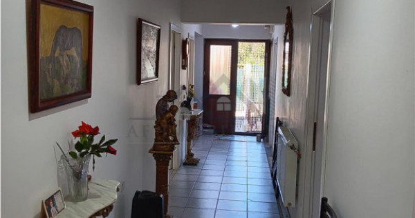 Ocazie Vila P E 193mp doua bai doua bucatarii doua living 6