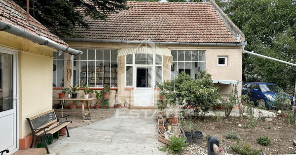 Casa cu anexa si teren 1457 in localitatea Carani