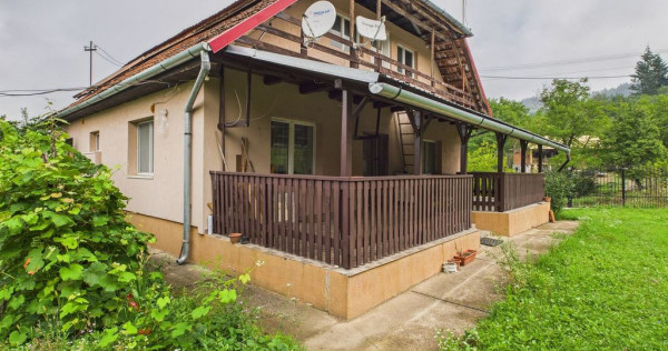 Casă de vânzare în depresiunea Munților Codru Moma