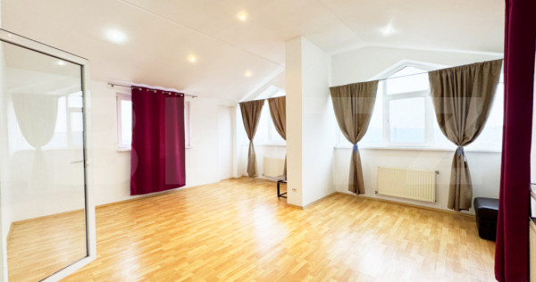 Apartament pe 3 etaje, 150 mp, terasa 40 mp, panorama, zona