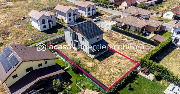 Casă nouă, parțial finalizată &ndash; Str. Constituției,...