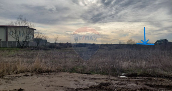 Teren intravilan, un colț de liniște, aflat &icirc;n Petreș...