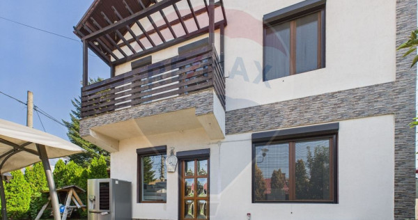 Casă / Vilă cu 4 camere de vânzare în zona Est