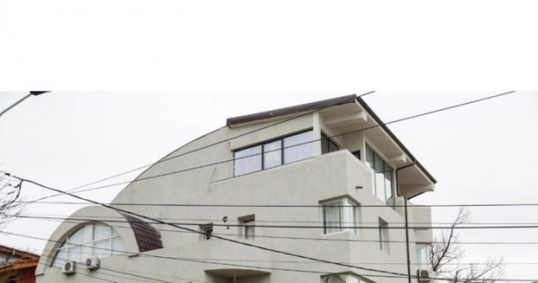 Vanzare - imobil cu posibilitati de investitie multiple -...