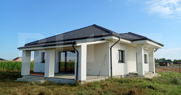 Casa de vanzare, cu 3 camere,138 mp, zona Amati