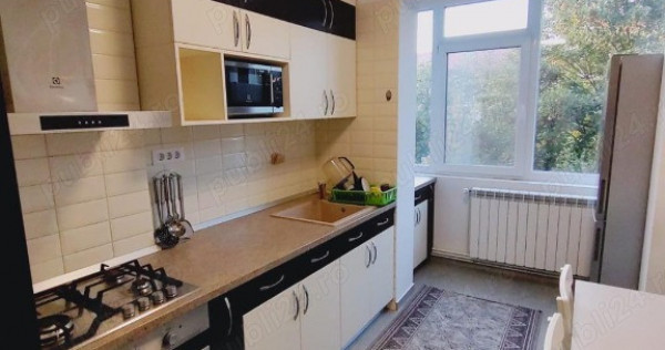 Apartament cu 2 Camere Decomandate Zona Ultracentrala