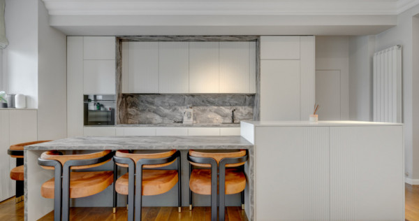 13 SEPTEMBRIE-URANUS, 3 CAMERE 140 MP, ETAJ 7, PANORAMA!