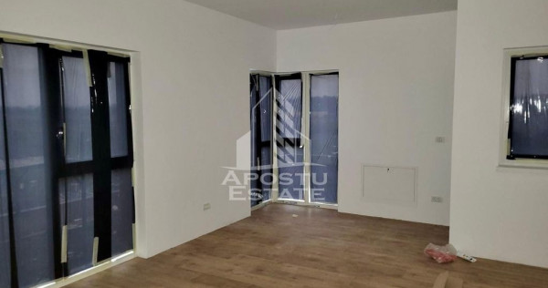 Apartamente cu 2 camere, etaj intermediar, bloc nou, Toro...