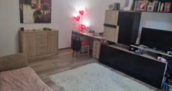 Apartament 2 camere, decomandat - zona Racadau