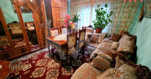 Casă de vanzare, teren 1.390 m², Str. Bucovăț, comision