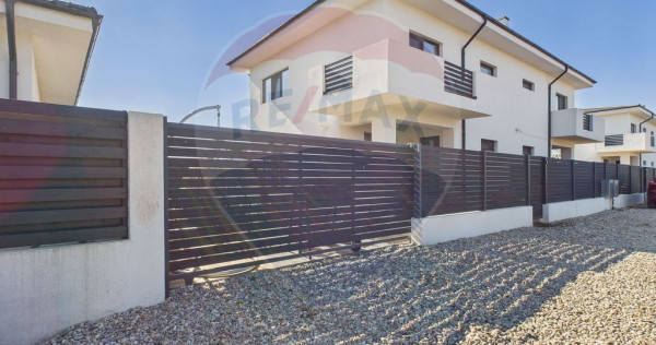 Duplex 85 mp utili, curte 200 mp &ndash; vedere la lac și p?...