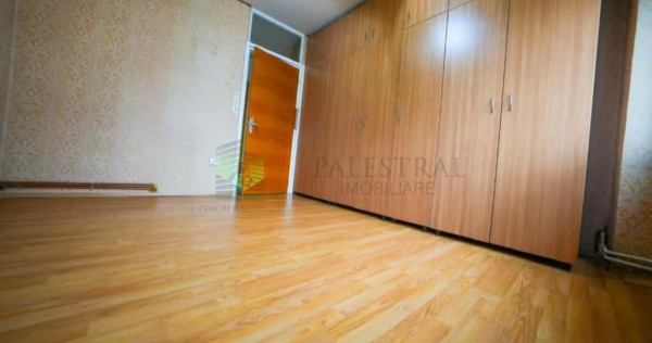 2 camere zona Judetean,etaj intermediar ,110000 Euro