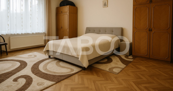 Apartament spatios de vanzare cu 3 camere la etajul 1 in Ora