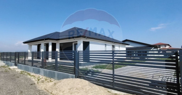 Casă cu 4 camere Greenfield Residence