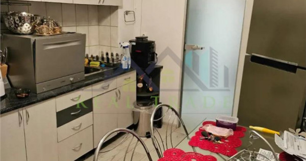 Apartament 3 camere decomandat Astra- Carpatiilor