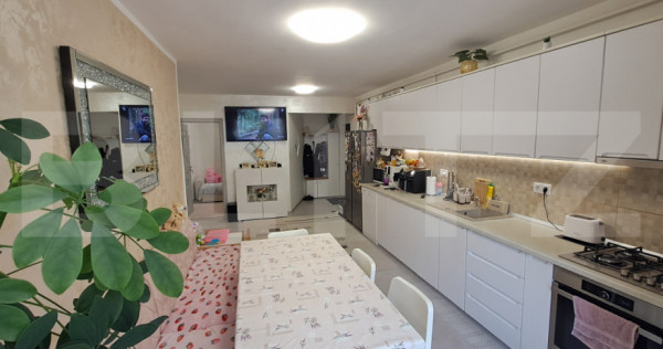 Apartament cu 3 camere, parter inalt, zona Florilor, cu parc