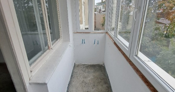 3 camere, intre Gara de Nord si Basarab, B-dul Dinicu Golescu nr 39