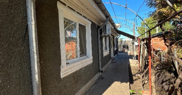 Casa zona sos:Rm Sarat