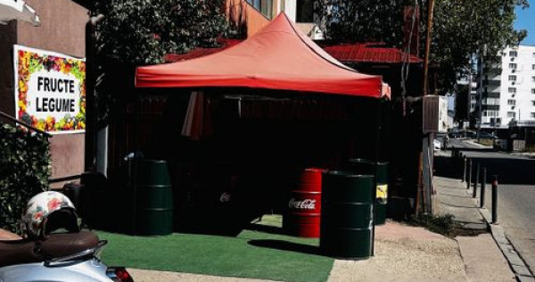 Spațiu comercial versatil cu terasă &ndash; potrivit pentru...