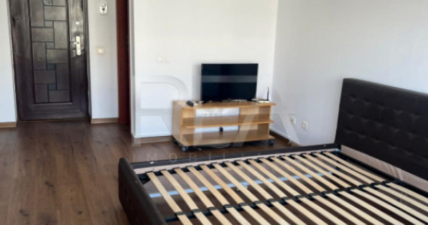 Garsonieră, Titan, an 2009, parcare, 33 mp