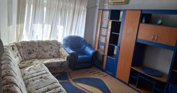 Apartament 3 camere decomandat, et. 3 cu lift, Pacurari