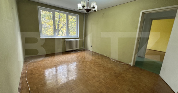 Apartament cu 2 camere, zona Rogerius