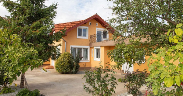 Vilă P+M, Santandrei, 4 dormitoare. 287 000 E (neg). Com...