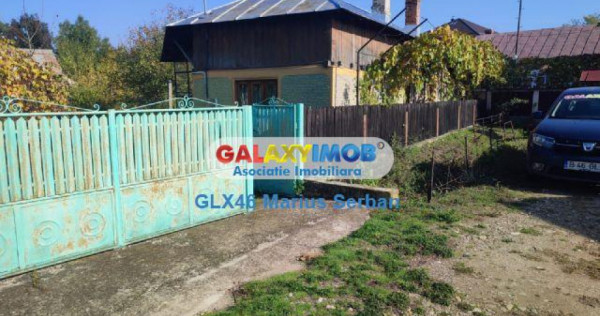 Casa batraneasca si teren Raciu