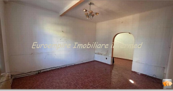 Apartament 4 camere Piata Ovidiu