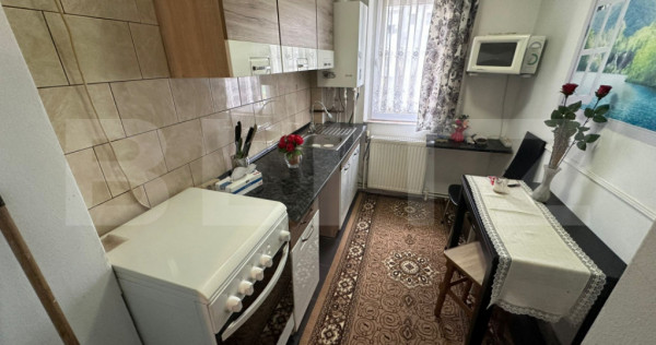 Apartament 2 camere, semidecomandat, 40 mp, zona Micro &ndash; m