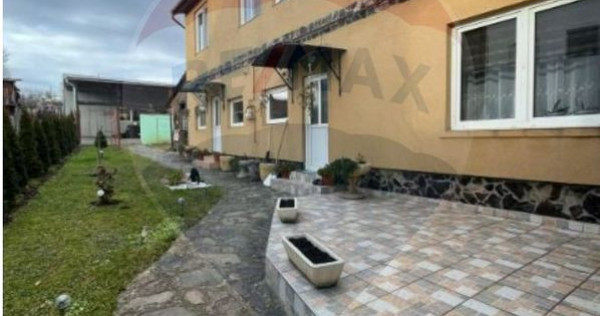 Apartament spațios-3 camere-la curte &icirc;n Turnișor-Inchi...