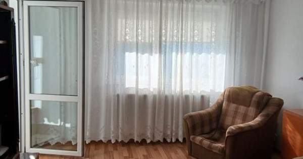 Apartament 3 camere, suprafata generoasa , Tulcea