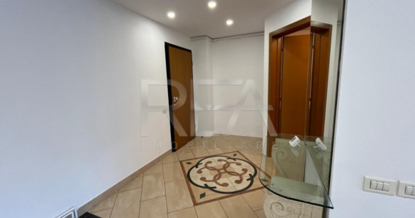 Apartament 4 camere Resedinta