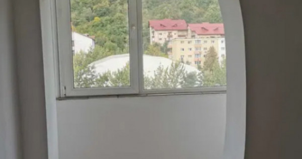 Apartament 2 camere, decomandat - zona Racadau