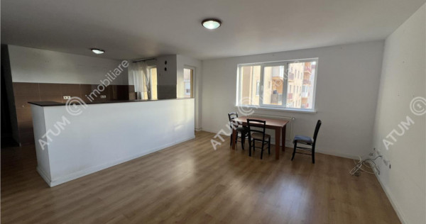 Apartament de 3 camere cu 2 balcoane etaj 2 situat in zona R