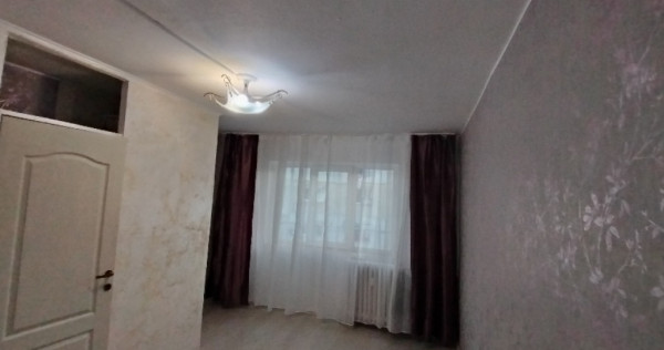 Proprietar garsoniera 17m Granit