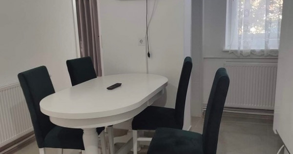 Caut coleg de apartament 3 camere Târgu Neamț Colegiul Ștefan cel Mare