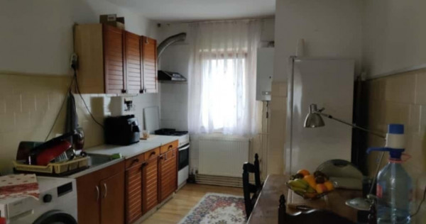 Apartament 3 camere Manastur-str Ion Mester