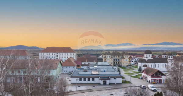 Spații comerciale de &icirc;nchiriat &icirc;n Bod, suprafață 535...